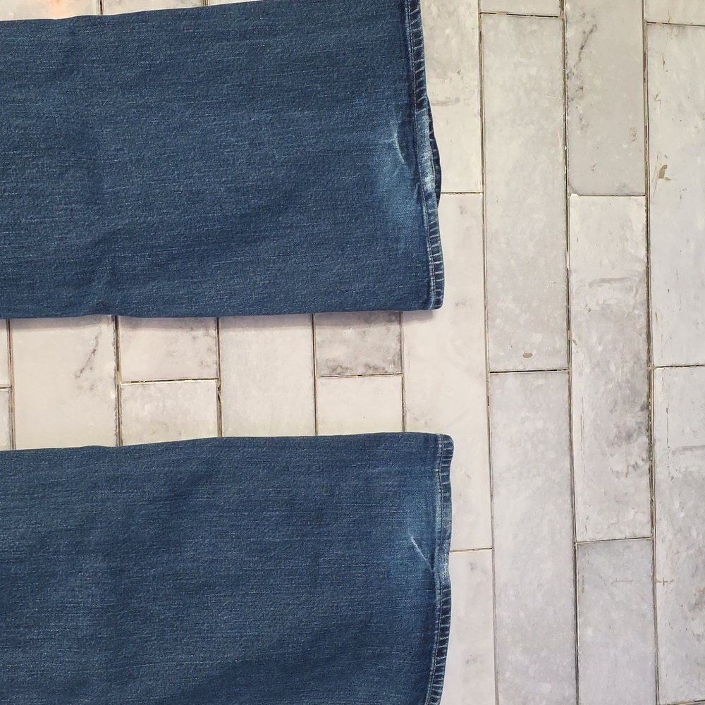 PAIGE Montecito Flare & Wide Leg Jeans Size 32 - Picture 5 of 8